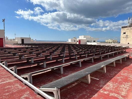 Parking Bulevar (Ilustración 1) . Jose Molina, 7